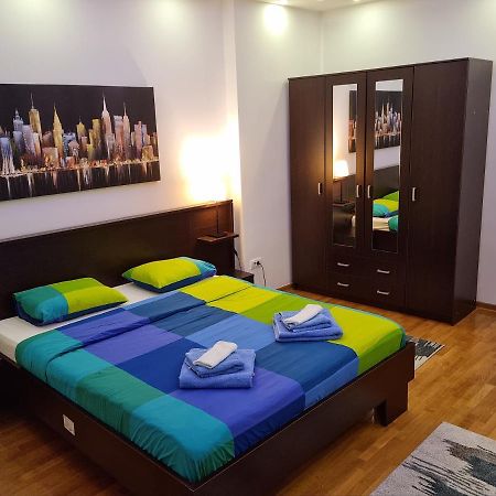 De Luxe Republic Square Apartment Of 100Sqm เบลเกรด ภายนอก รูปภาพ