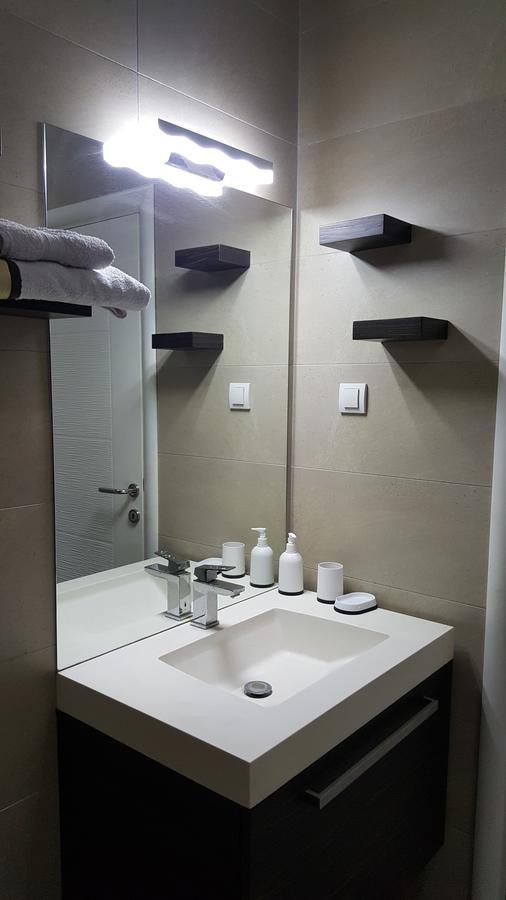 De Luxe Republic Square Apartment Of 100Sqm เบลเกรด ภายนอก รูปภาพ