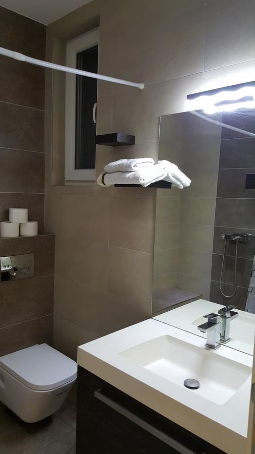 De Luxe Republic Square Apartment Of 100Sqm เบลเกรด ภายนอก รูปภาพ